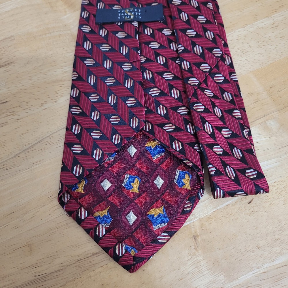 Robert Talbott Studio Silk Tie Red Geometric Chevron Hand Sewn USA Mens Necktie - Picture 6 of 8
